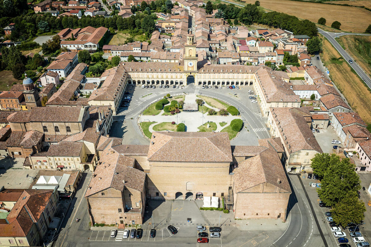 gualtieri-visita-centro-storico-foto-landini